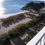 Studio Climatise En Bord De Mer Avec Parking A Hyeres - Fr-1-335-204